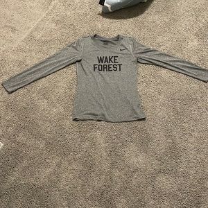 Long sleeve gray Nike dry fit t-shirt